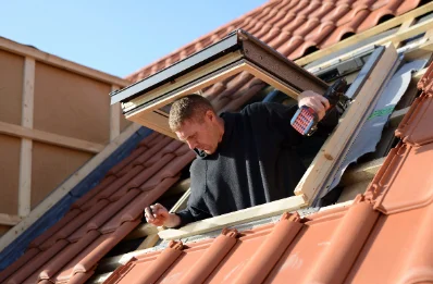 Pose de fenêtres de toit Velux à Froidestrées